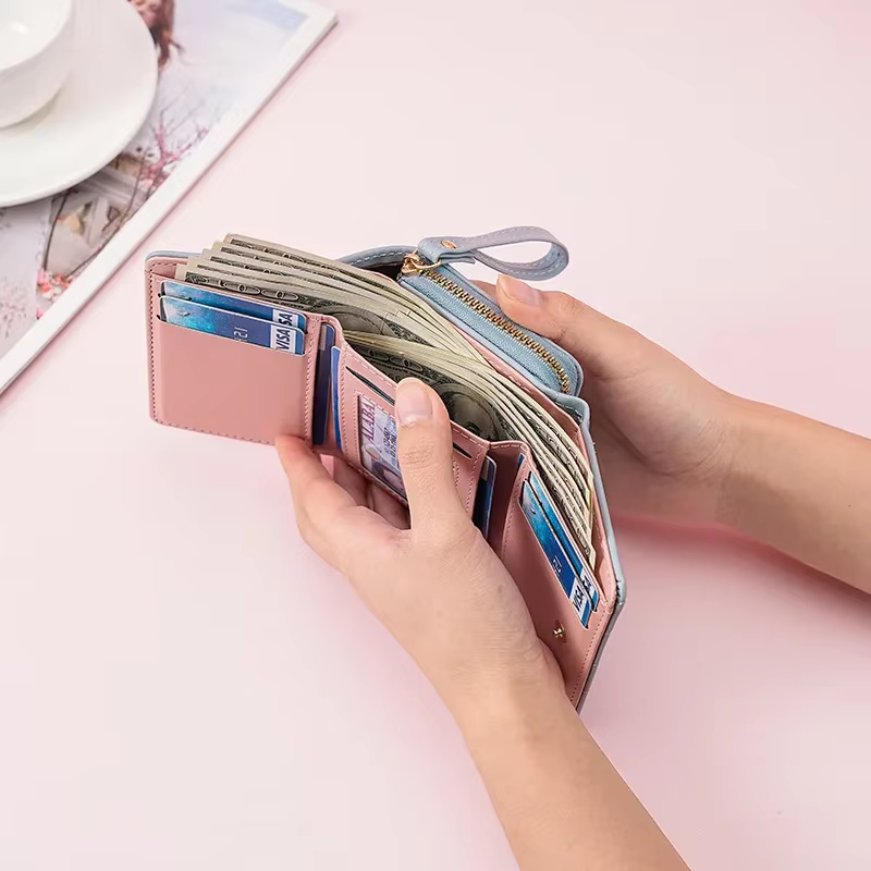 Petit portefeuille pour femme en cuir