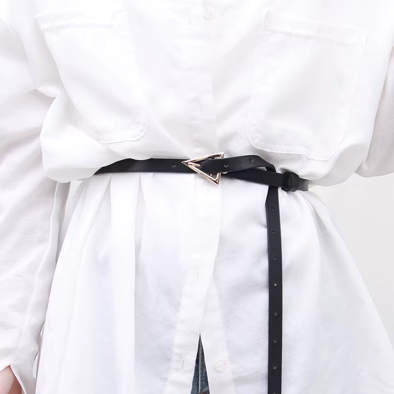 Ceinture fine en cuir pour femme