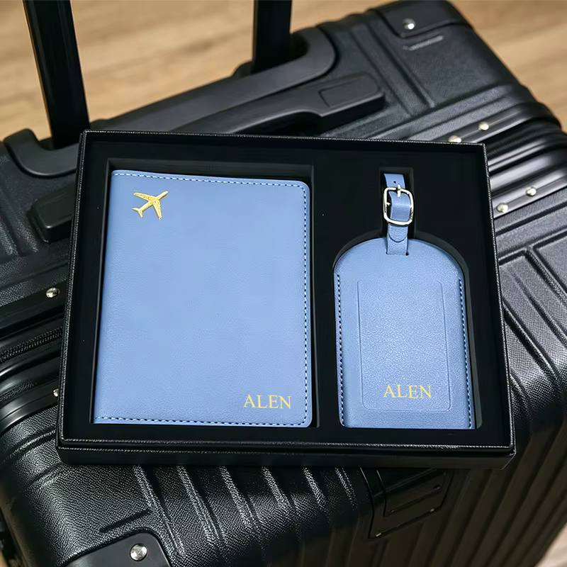 Ensemble de porte-passeport et étiquette de bagage personnalisés avec boîte cadeau
