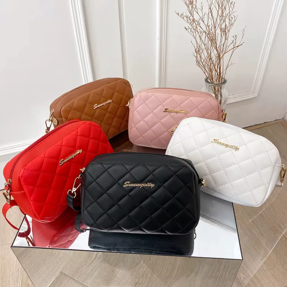 Petit sac messager avec pompon pour femme
