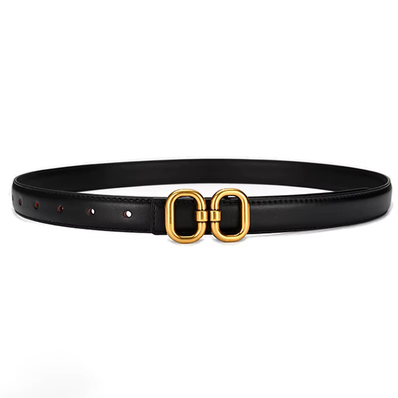 Ceinture marron d'été avec pantalon western finement assressenti