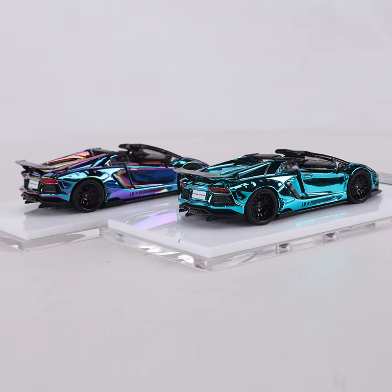 Modèle de voiture en alliage RM 1:64 LBWK Aventador lp700-4 Cabriolet, peut ouvrir les portes et le capot du moteur