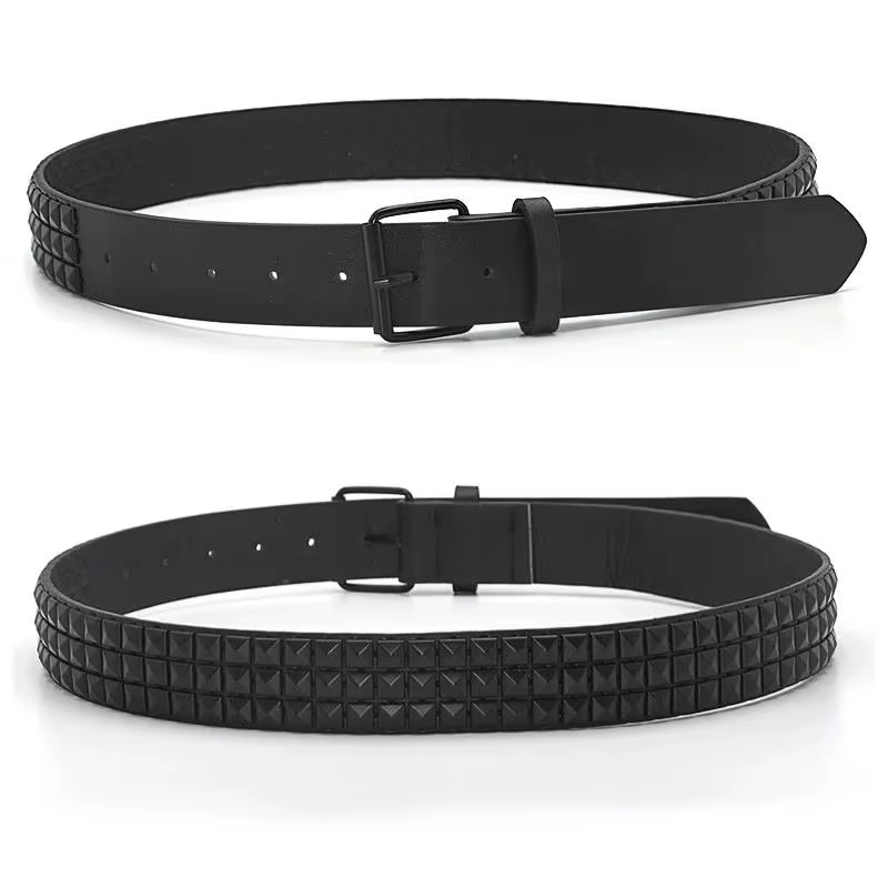 Ceinture punk cloutée pyramide