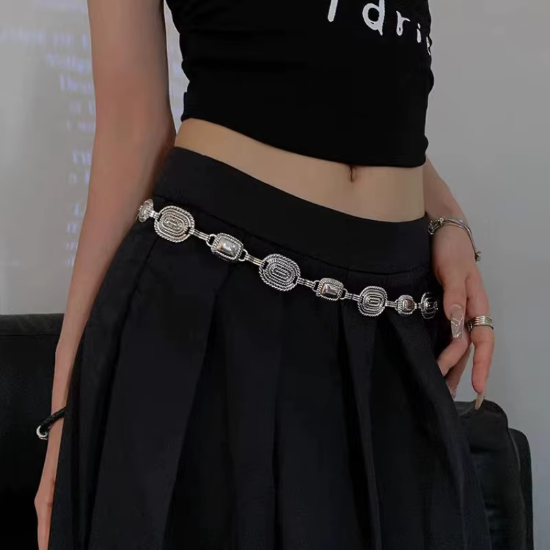Ceinture Rétro Argentée en Cuir Fin pour Femme