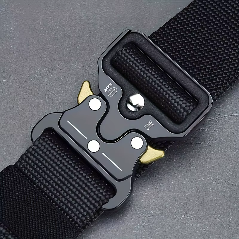 Ceinture décontractée pour hommes avec boucle en plastique réglable