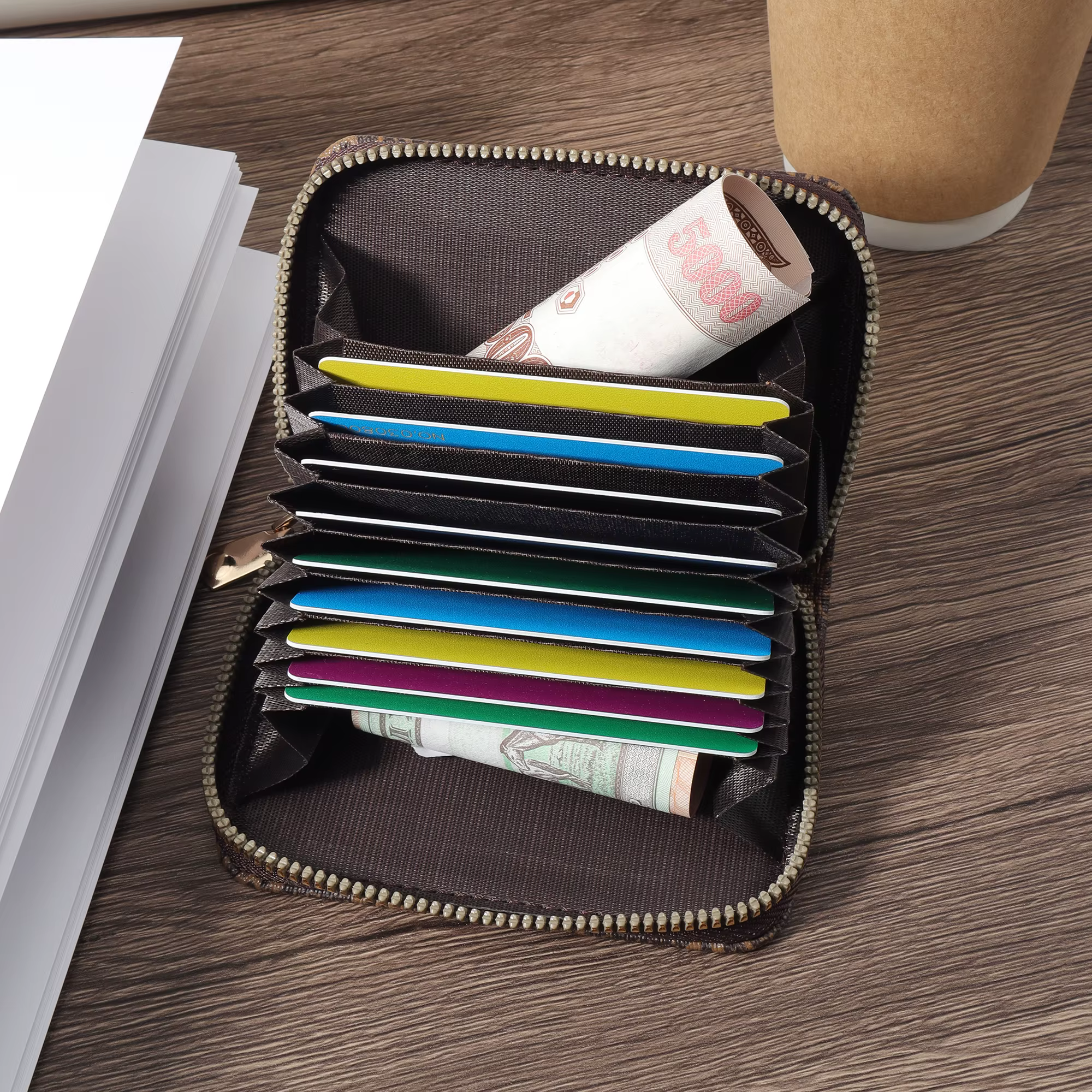 Portefeuille court minimaliste pour femmes avec fermeture éclair enveloppée autour