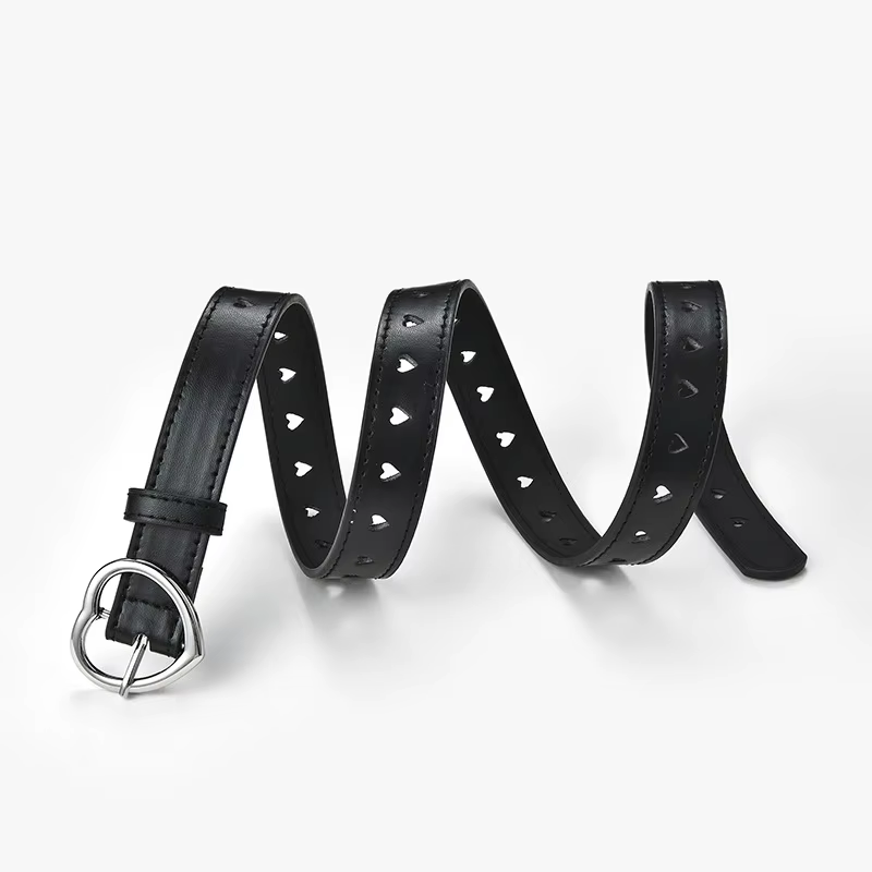 Ceinture pour femme tendance à boucle en forme de cœur
