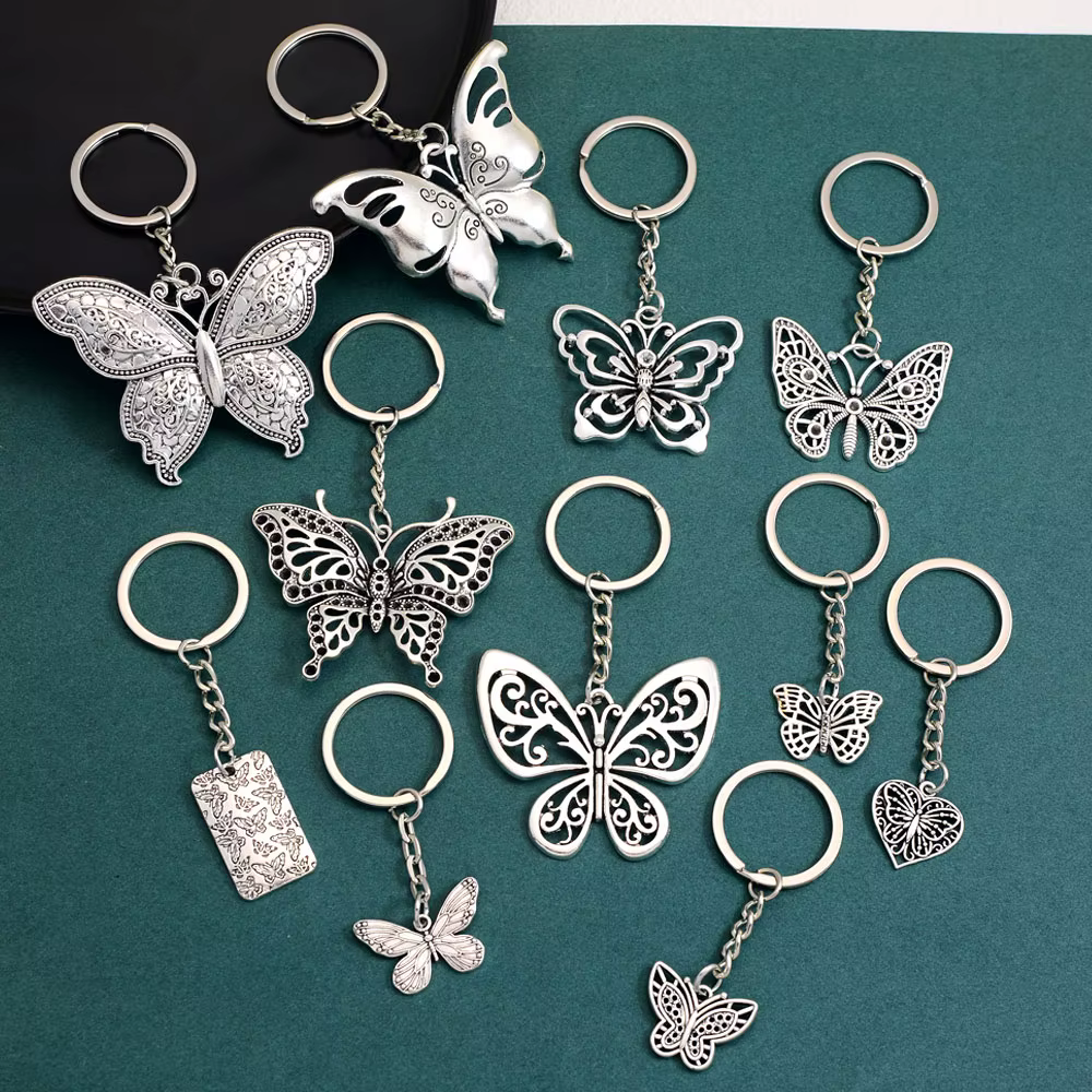 Porte-clés à breloques papillon, pendentifs esthétiques, bijoux, cadeau de vacances, anneau de chaîne pour femmes, sac de petite amie, voiture