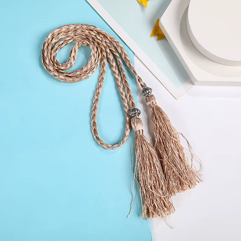Ceinture à pampilles tissée de style chinois tressé pour dames