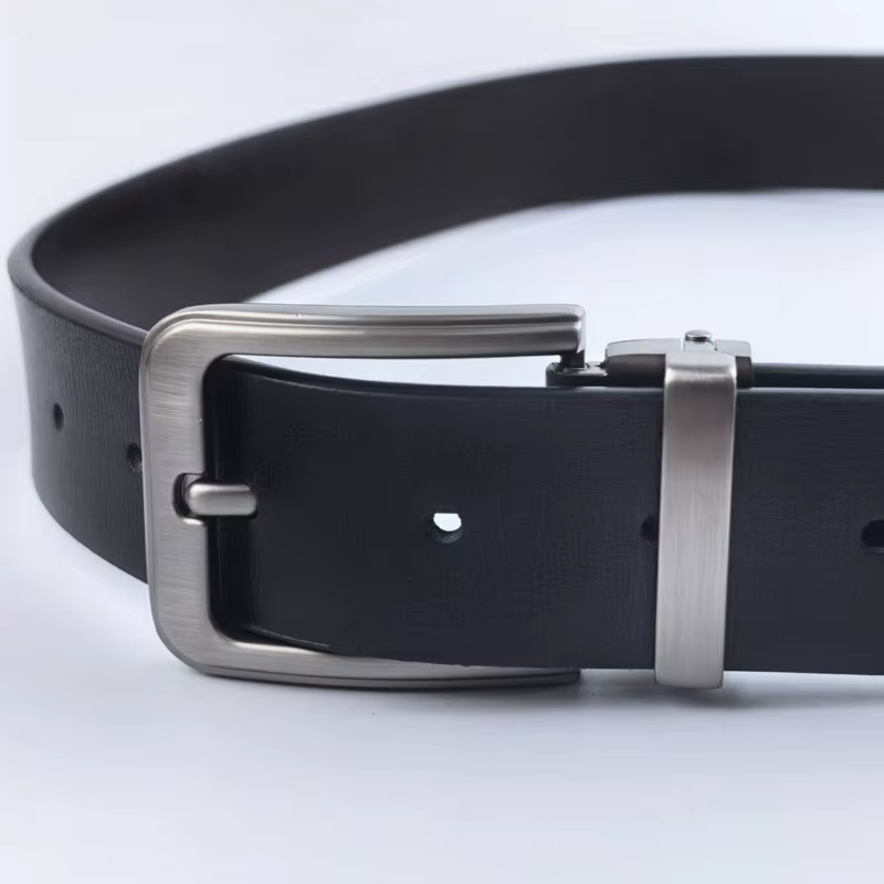 Ceintures de ceinture pour hommes 105-125cm bracelet de luxe en cuir de haute qualité mâle nouvelle mode classique Vintage boucle ardillon ceinture d'affaires