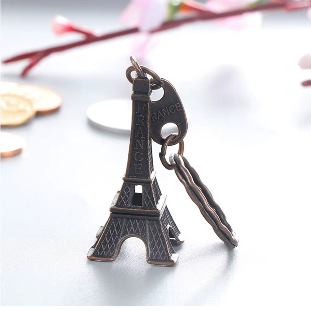 Porte-clés en métal Tour Eiffel