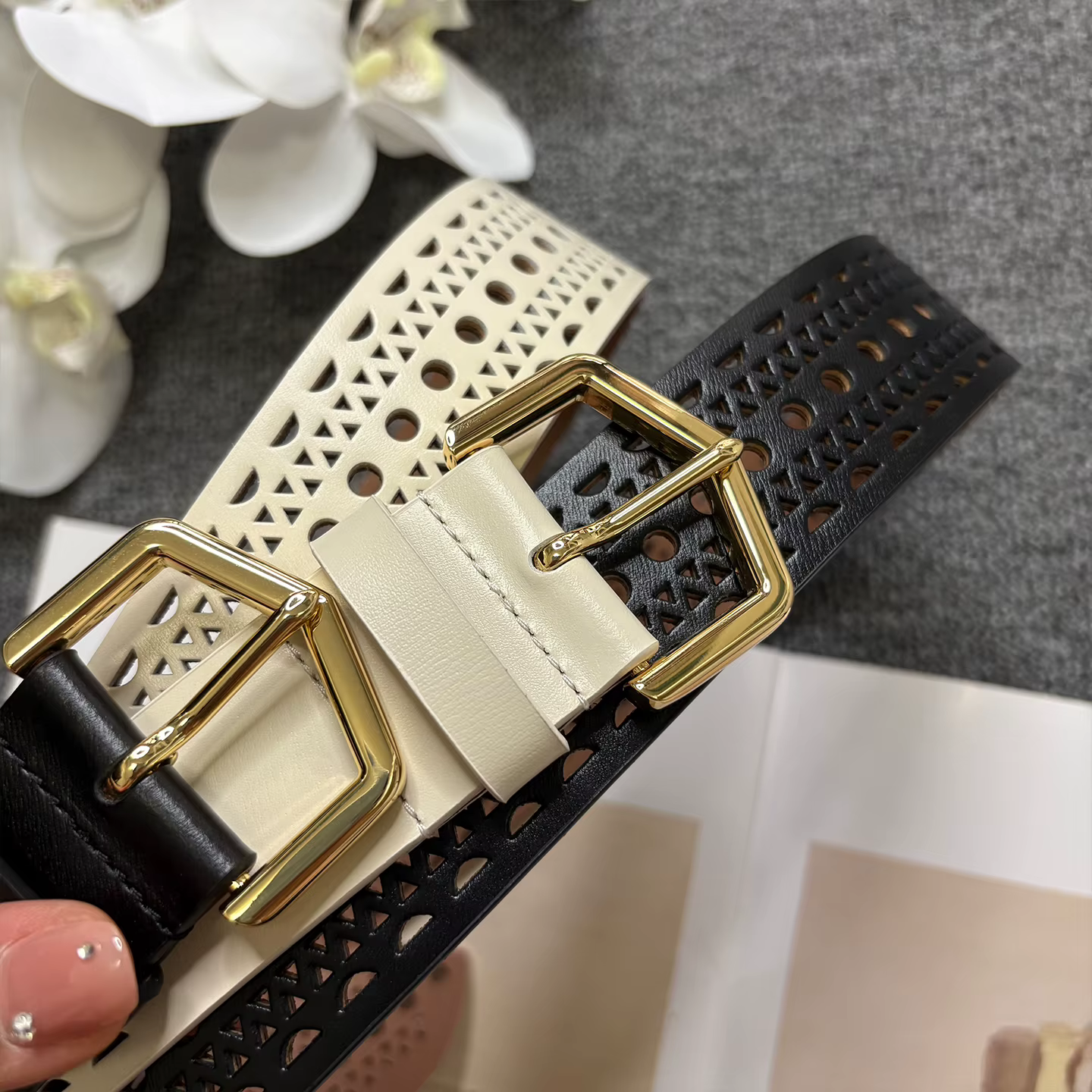 Ceinture en cuir de vachette ajourée style bohème