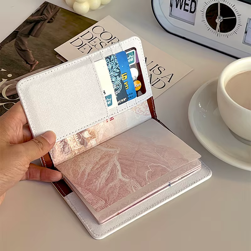 Porte-passeport animé japonais