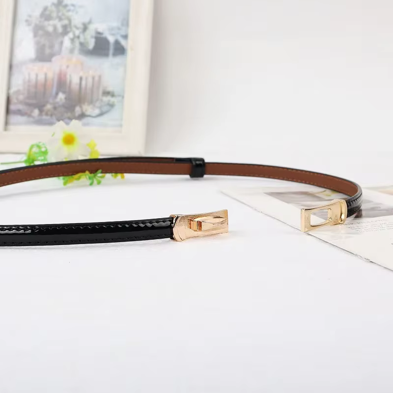 Ceinture en cuir simple et élégante pour femme, sans perforation, pour rehausser la taille, s'accorde aux jupes, texture de qualité, avec boucle à insertion