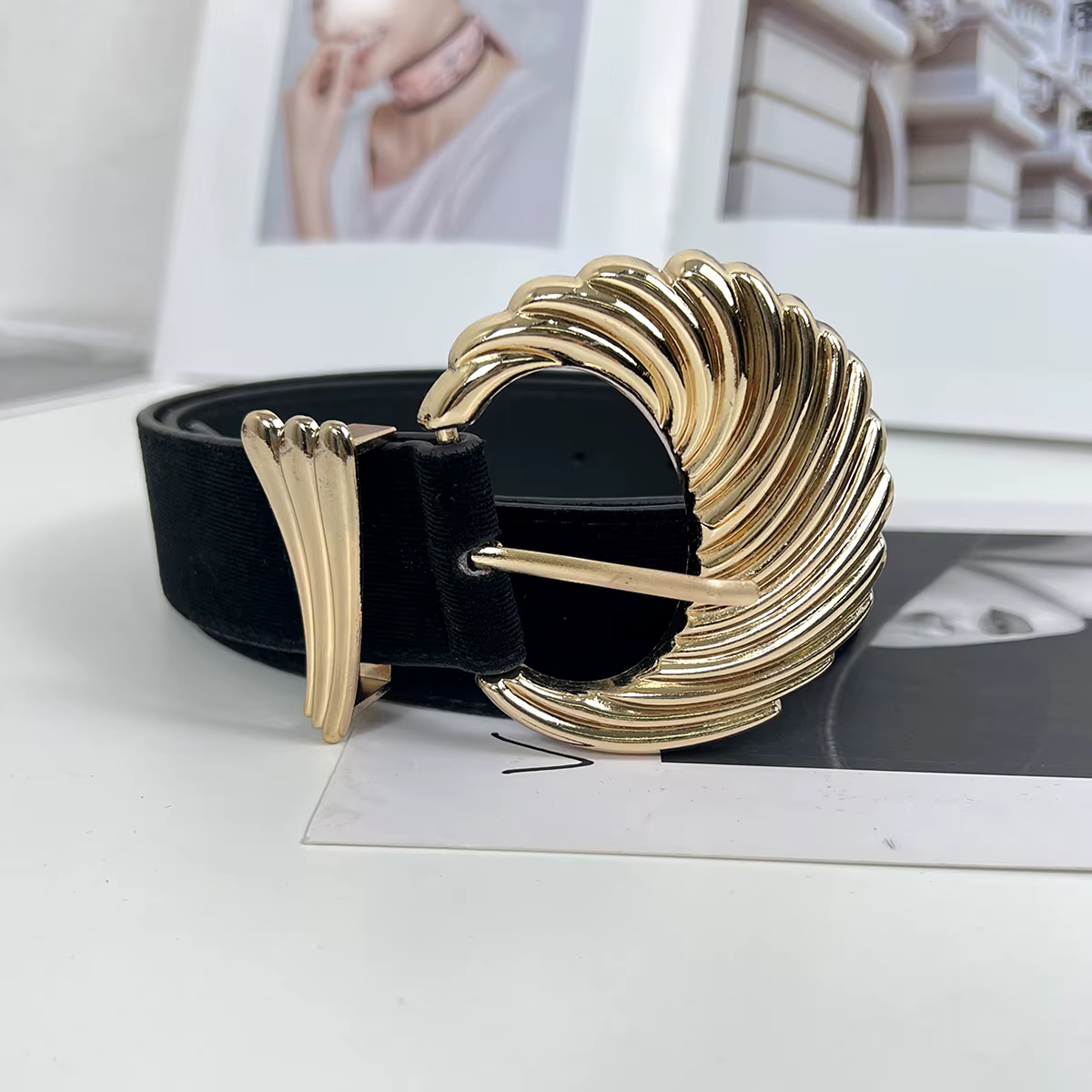 Ceintures en cuir velours noir pour femmes