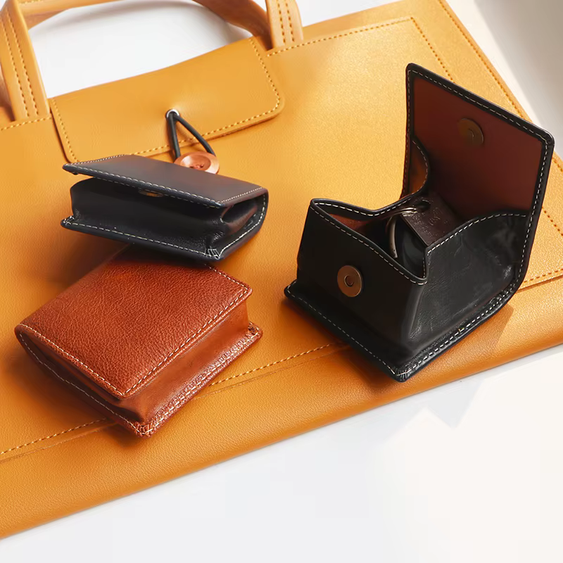 Mini porte-monnaie carré en cuir véritable vintage