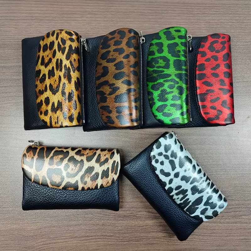 Portefeuille Organisateur Tendance en Cuir de Vachette Imprimé Léopard pour Femme