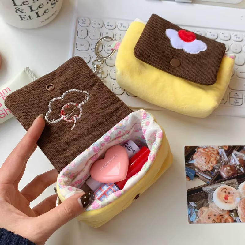 Mini portefeuille cerise douce, petite pochette de rangement multi-usage, étui portable pour pièces de monnaie, cartes et écouteurs, joli accessoire quotidien pour filles
