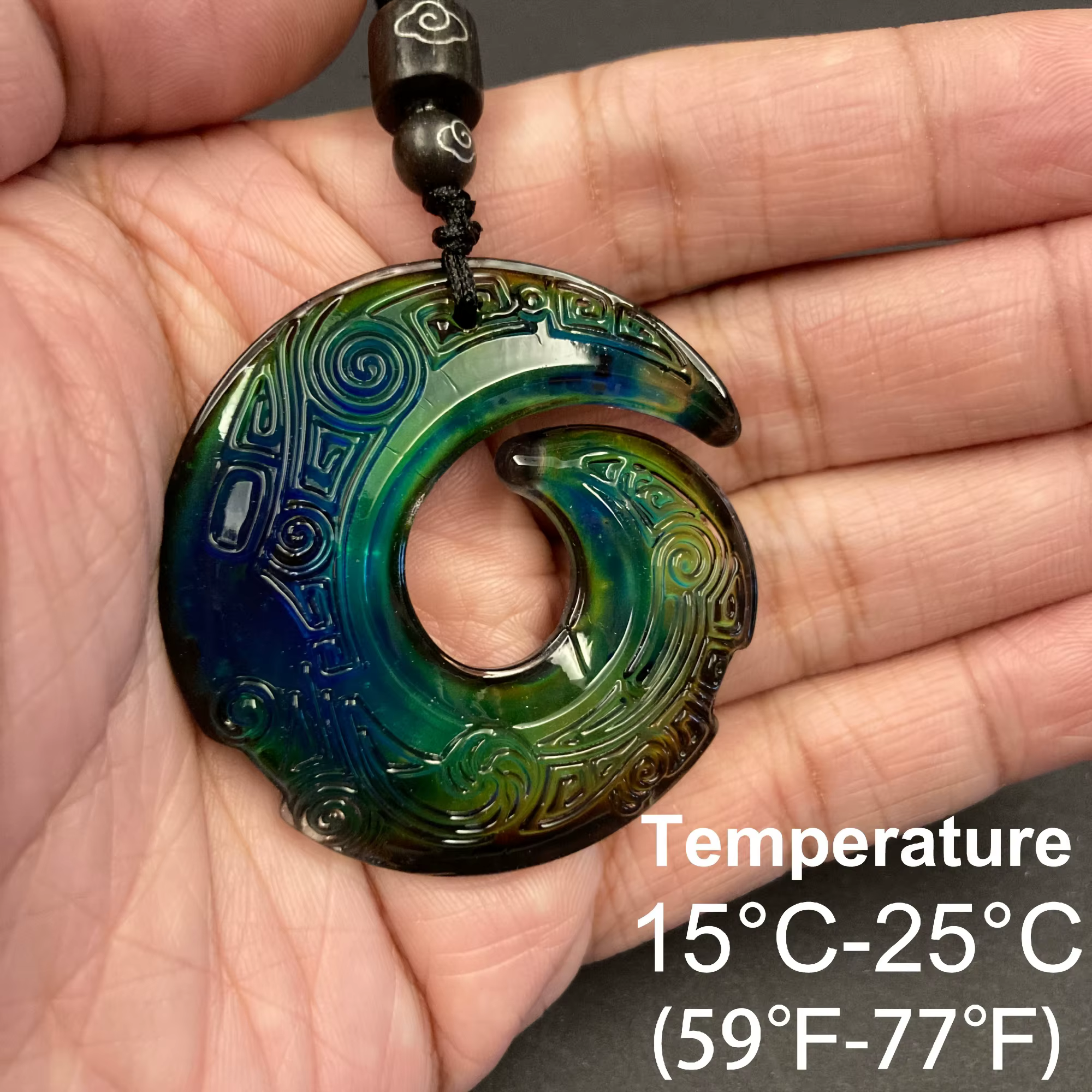 Pendentif thermochromique Super Cool, collier porte-bonheur mystérieux, porte-bonheur, génial, changement de couleur, cadeau spécial tendance