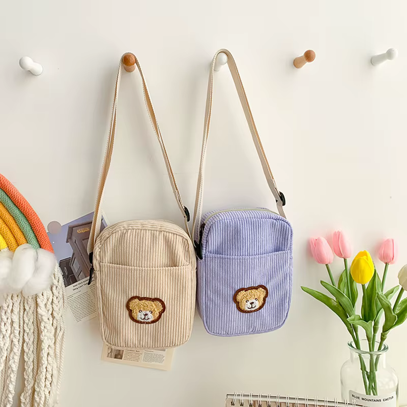 Porte-monnaie portable en velours côtelé avec motif ours