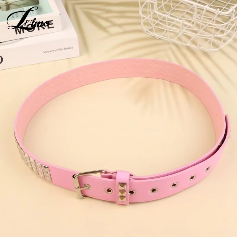 Ceinture à rivets en perles carrées roses