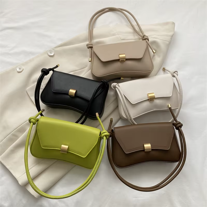 Sac à bandoulière en cuir de couleur unie pour femmes