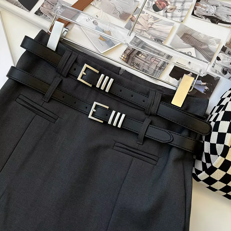 Ceinture fine noire élégante pour jeans et jupes