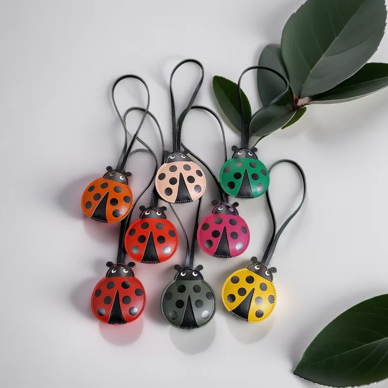 Coccinelle en cuir PU porte-clés sac breloque pour femmes/hommes