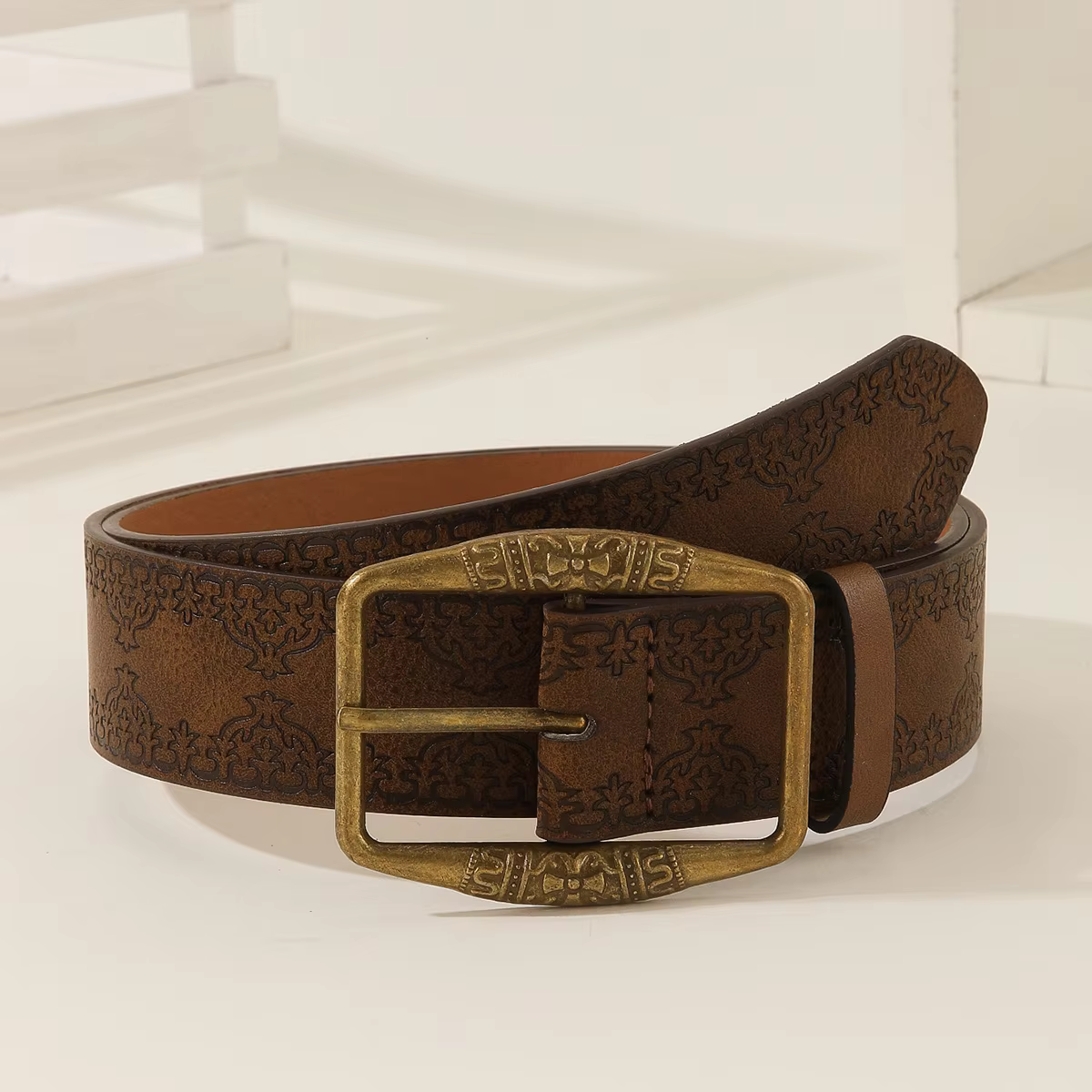 Ceinture Minimaliste Tendance pour Femme – Accessoire Rétro Polyvalent pour le Quotidien et le Style Urbain – Ceinture en Cuir Assortie pour Dames