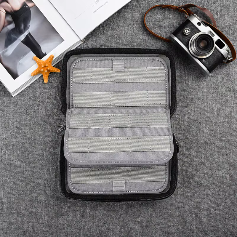 Porte-cartes à coque rigide