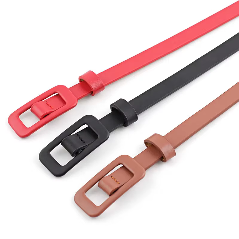 Ceinture fine en cuir Pu pour femmes, boucle carrée sans trous, noir/blanc/rouge, à la mode, pour décoration de robe en jean, vente en gros