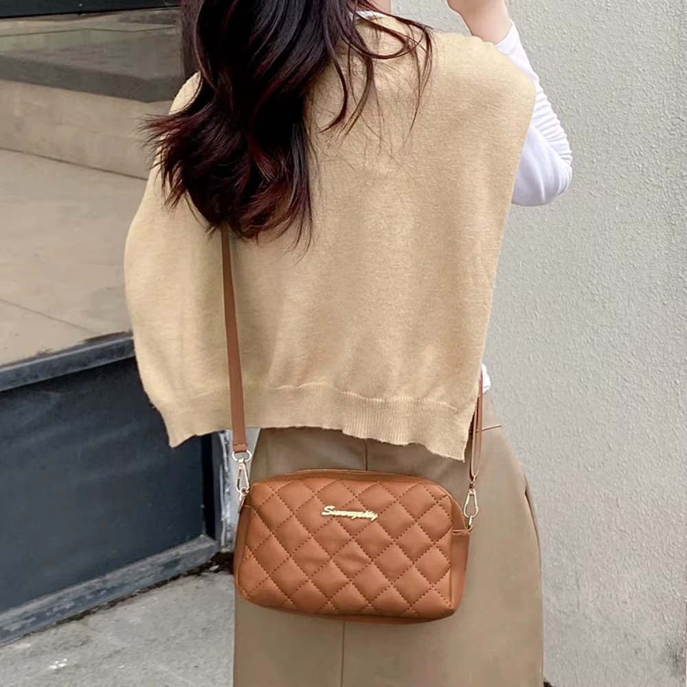 Petit sac messager avec pompon pour femme