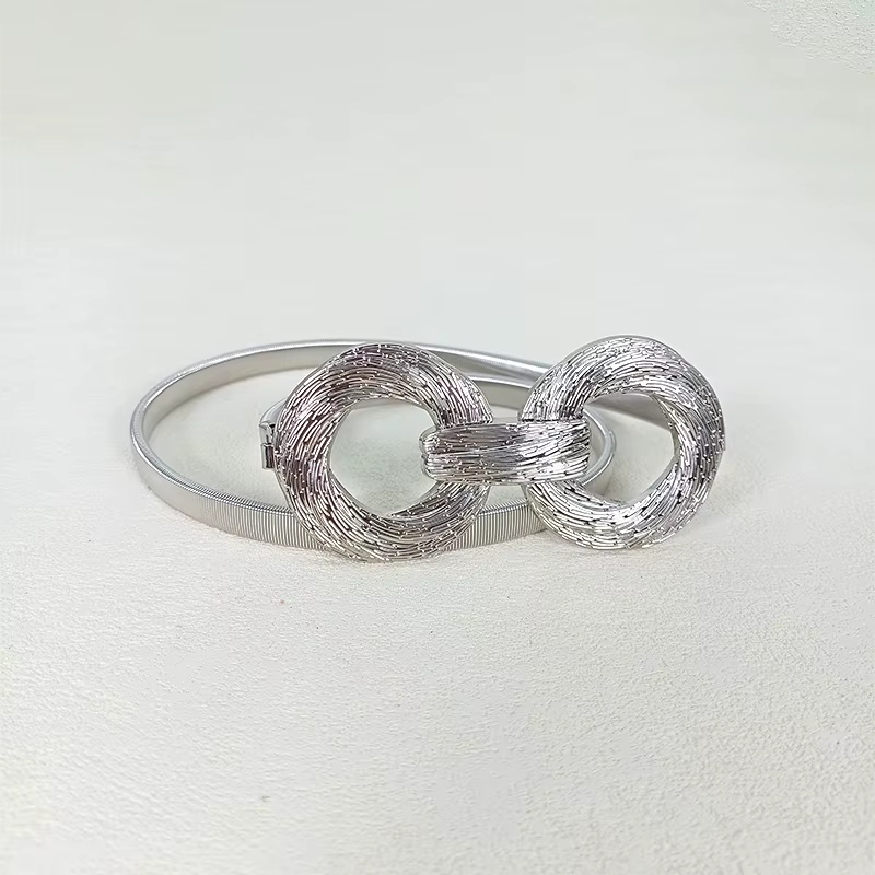 Ceinture en métal élégante pour femmes
