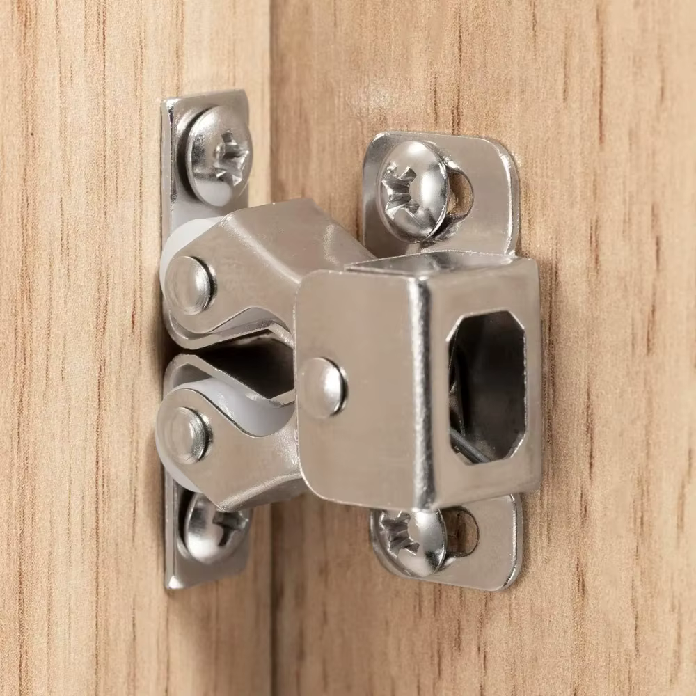 Loquet double à roulettes pour porte de meuble, couleur cuivre antique, avec contre-plaque et vis offertes
