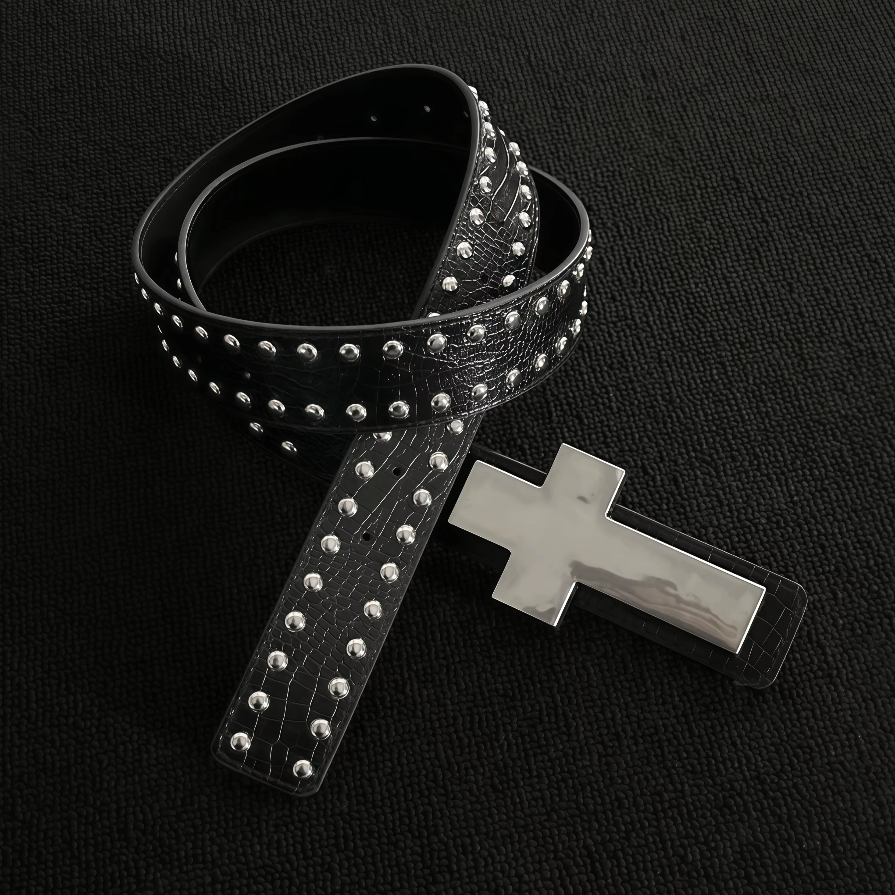 Ceinture croisée en métal cloutée à motifs craquelés