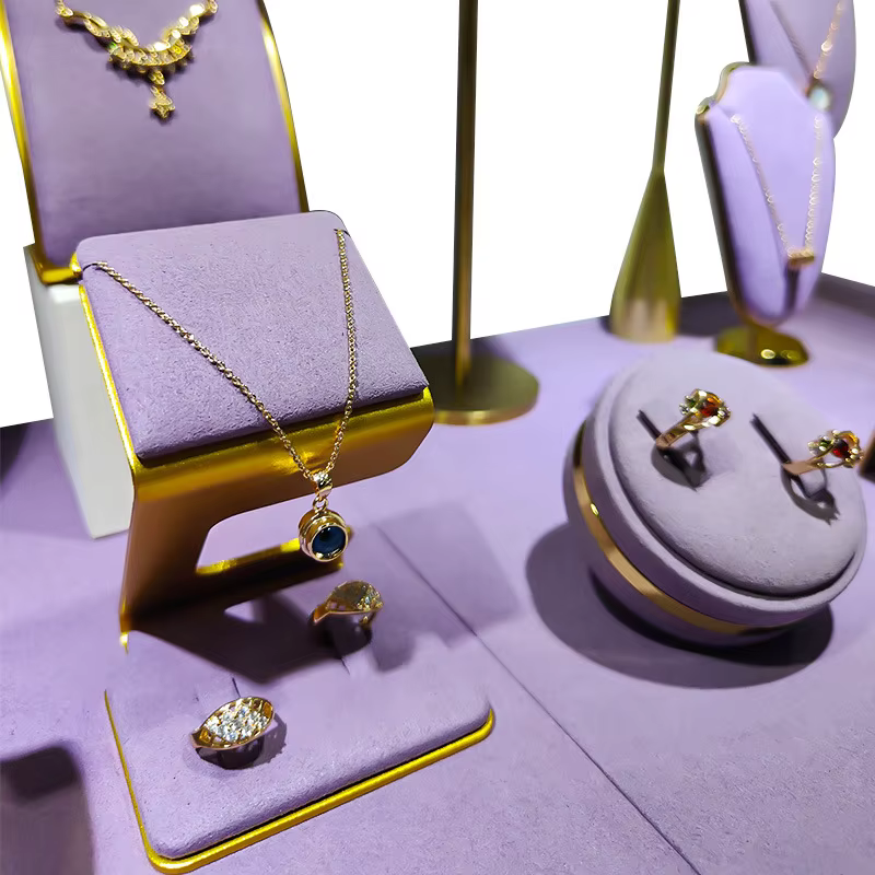Présentoir de bijoux en métal, accessoires d'organisateur en velours violet, support de bagues, colliers et bracelets pour éposée commerciale, rangement de fenêtre de magasin