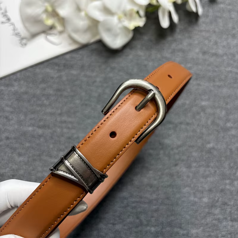 Ancient silver buckle calf leather belt, leather casual fine belt, women's deep brown texture plain weave pants belt