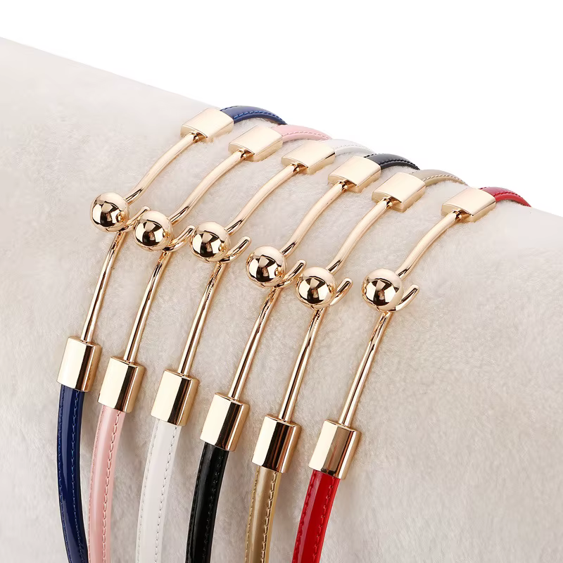 Ceinture en cuir skinny pour femme
