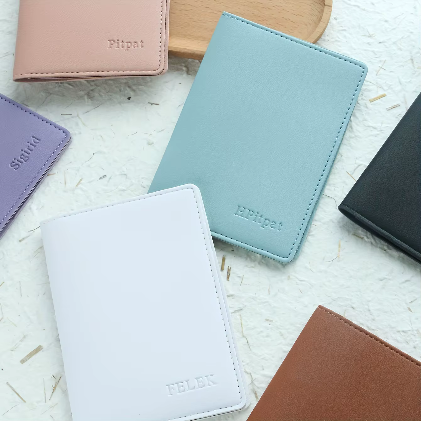 Couverture de passeport personnalisée en cuir PU - Portefeuille de voyage avec nom personnalisé Nouveau support