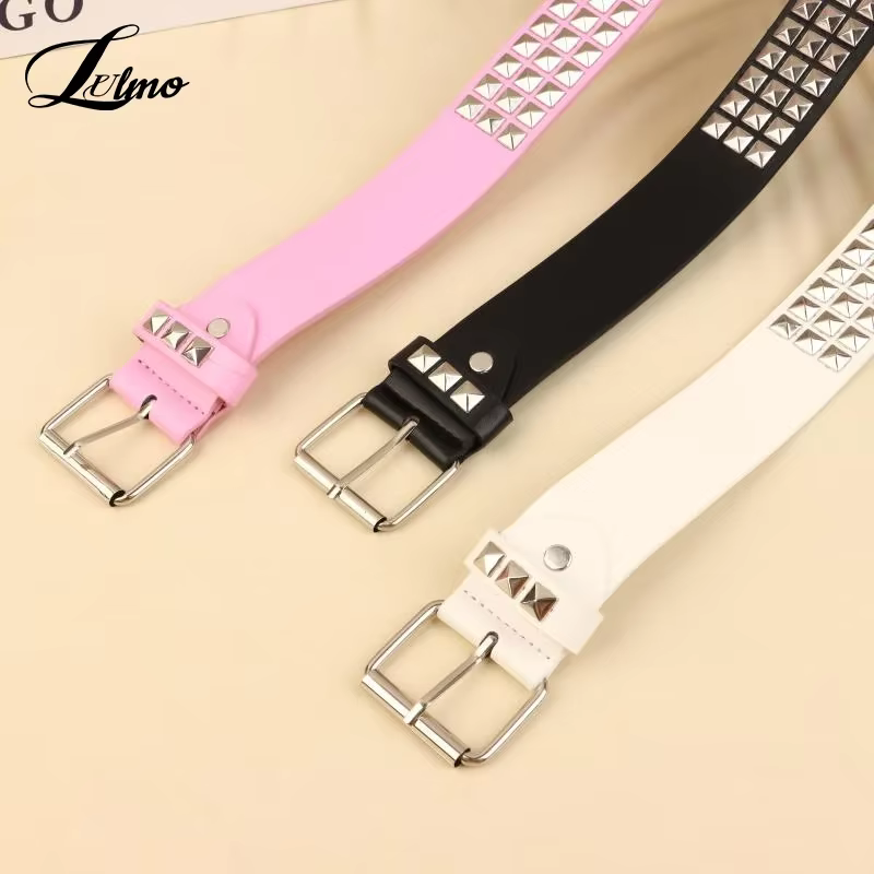 Ceinture à rivets en perles carrées roses