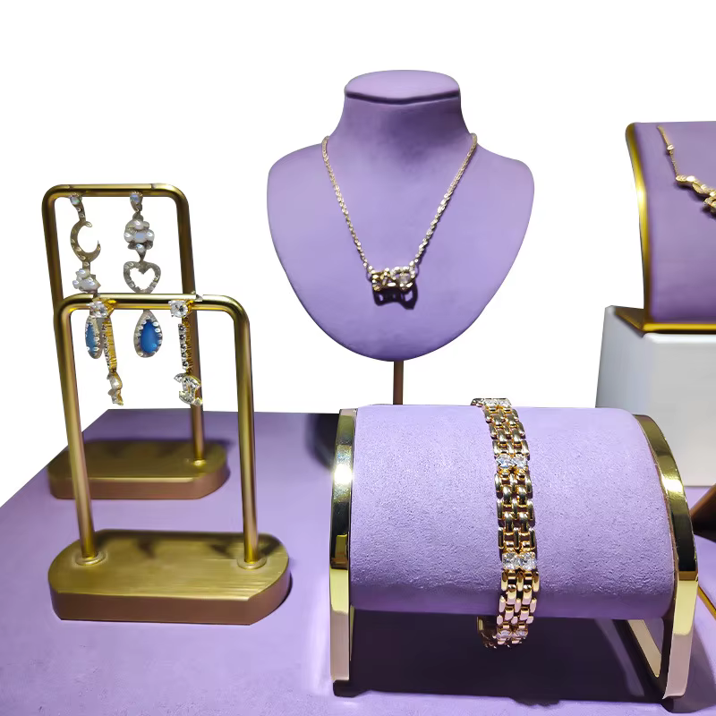 Présentoir de bijoux en métal, accessoires d'organisateur en velours violet, support de bagues, colliers et bracelets pour éposée commerciale, rangement de fenêtre de magasin