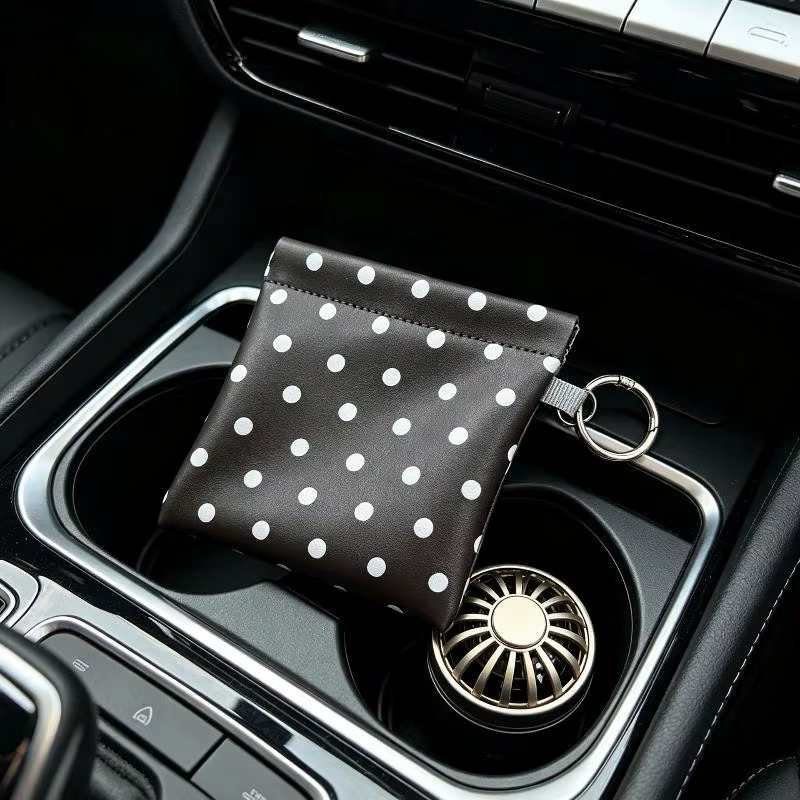 Porte-monnaie à ressort en cuir PU à pois avec porte-clés