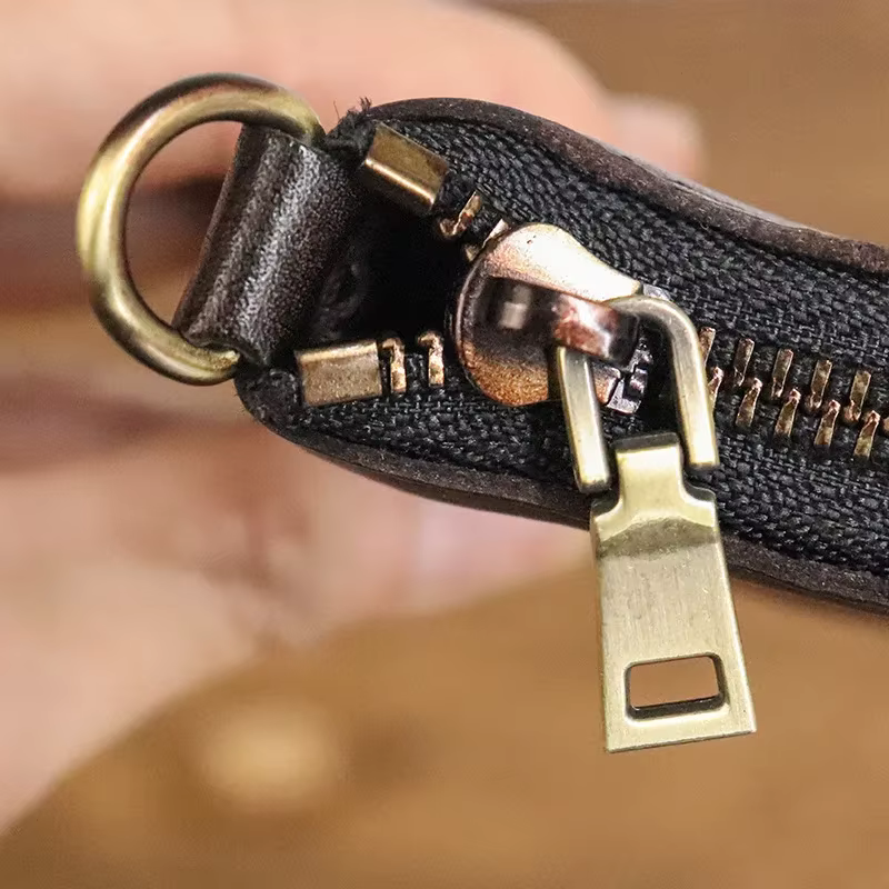 Portefeuille court vintage pour homme simple en cuir véritable doux avec fermeture éclair multi-fonctions porte-monnaie pour homme en cuir de vachette naturel petit sac d'argent avec poche à moraillon